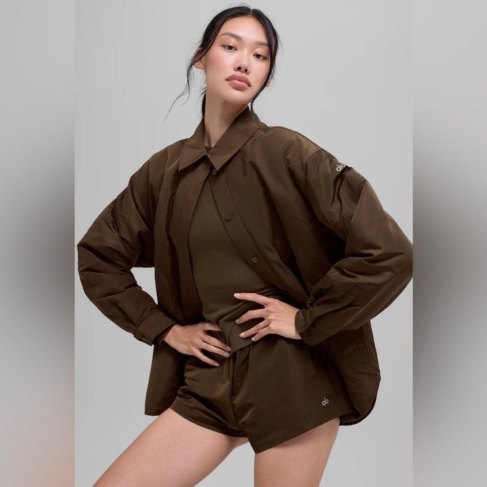 Alo Yoga NWT Socialite Shacket Button Down Pockets Expresso Size L SOLD OUT - Picture 1 of 8